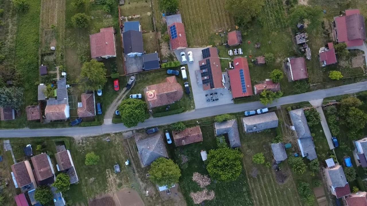 נג'קניז'ה Foerhenc Wine House & Guesthouses I-Ii-Iii מראה חיצוני תמונה